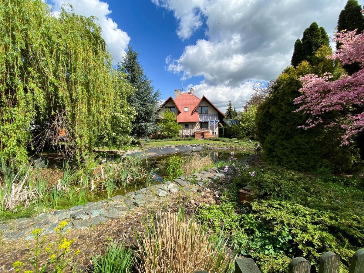 Hotel Garden Олєшніца Екстер'єр фото