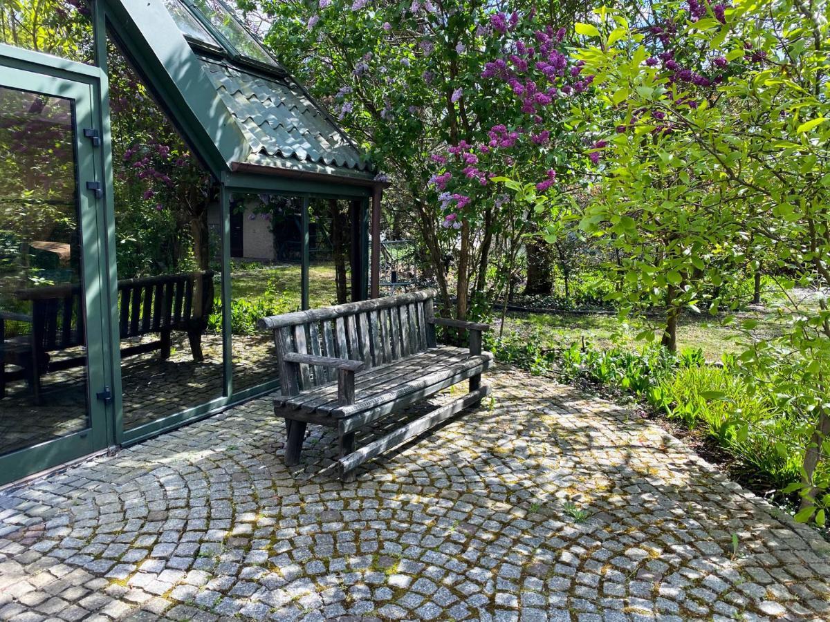 Hotel Garden Олєшніца Екстер'єр фото